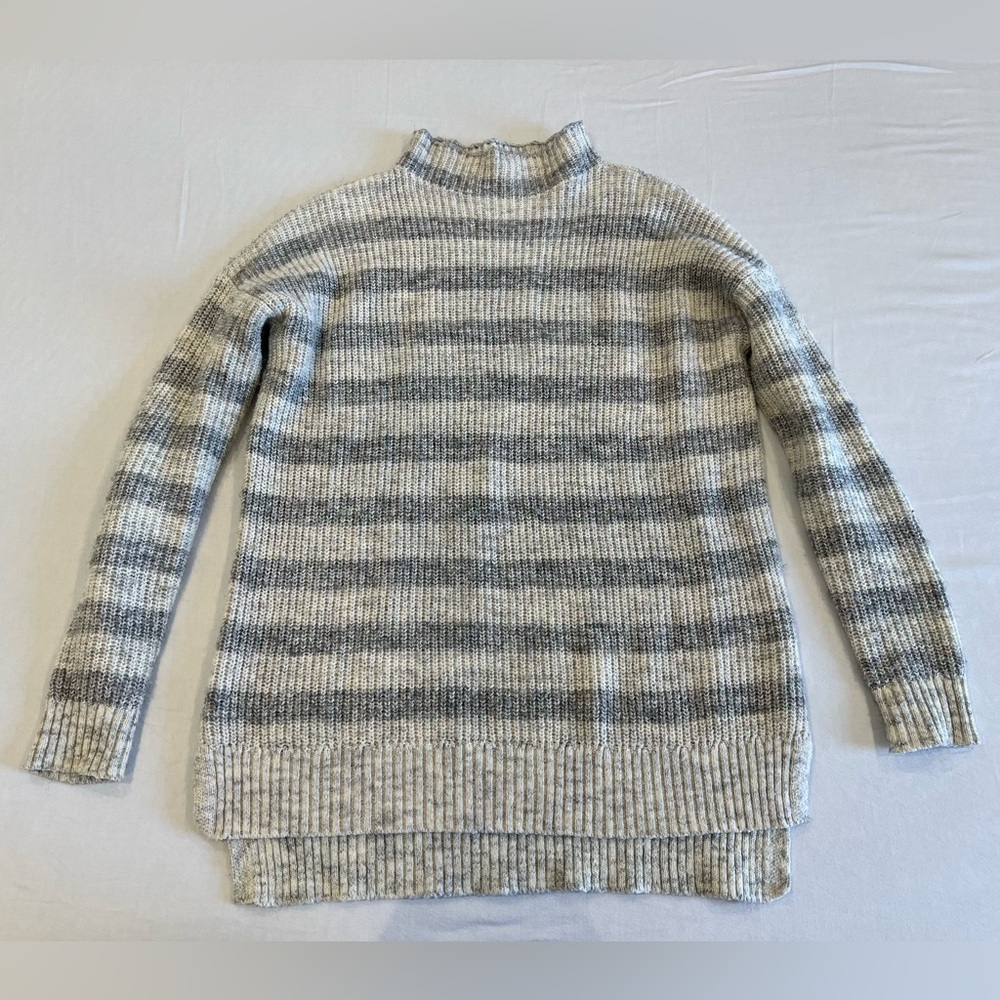 American Eagle cotton blend sweater size XS Light blue